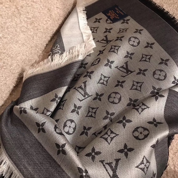 Louis vuitton MONOGRAM DENIM in black - Picture 2 of 8